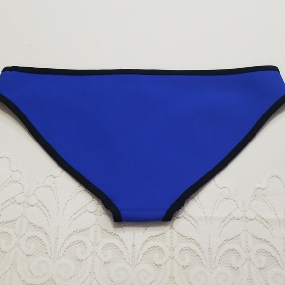 41B Triangl blue/black bikini bottoms, various - Picture 3 of 5